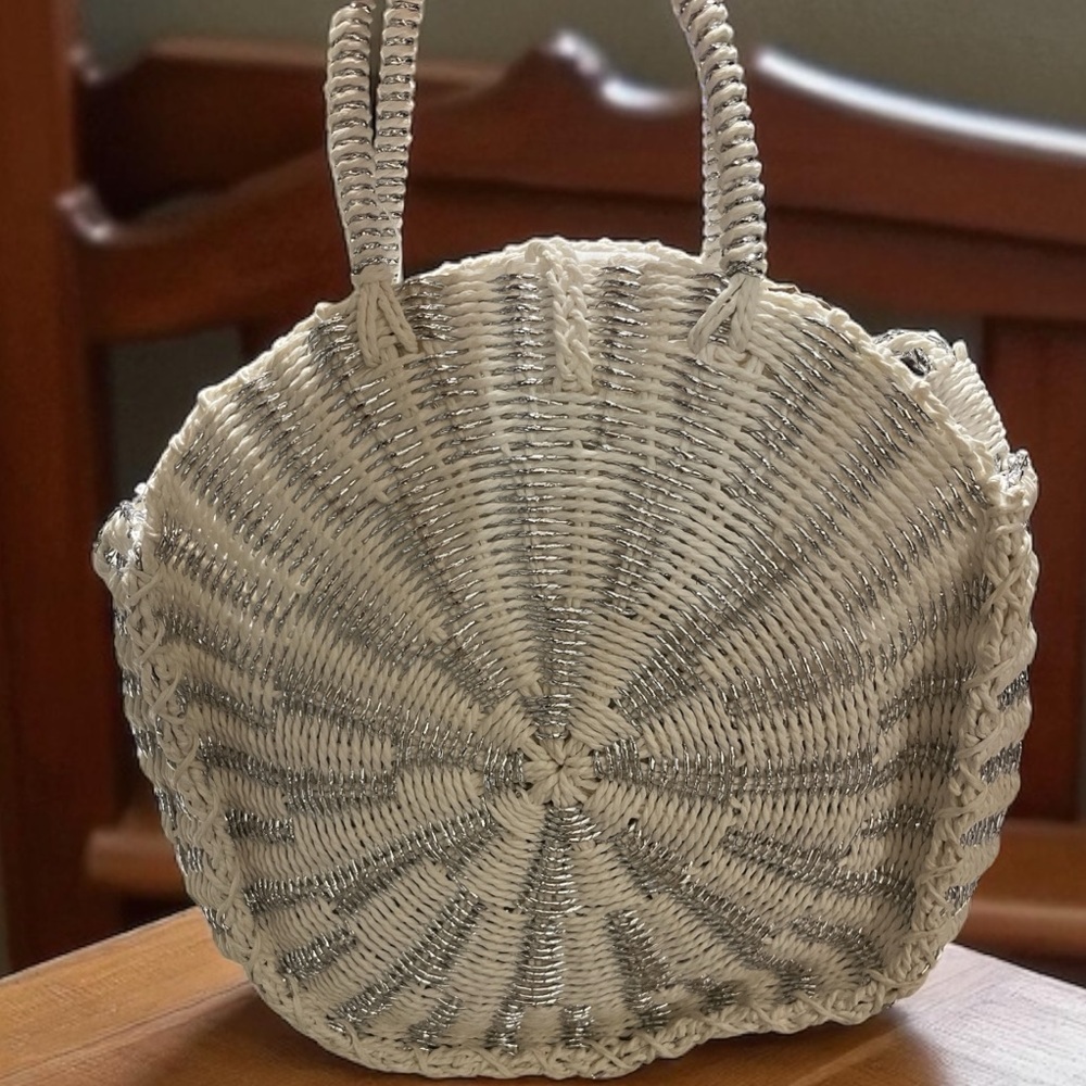 NEW Mud Pie Woven Round Metallic Straw Tote - Picture 2 of 6